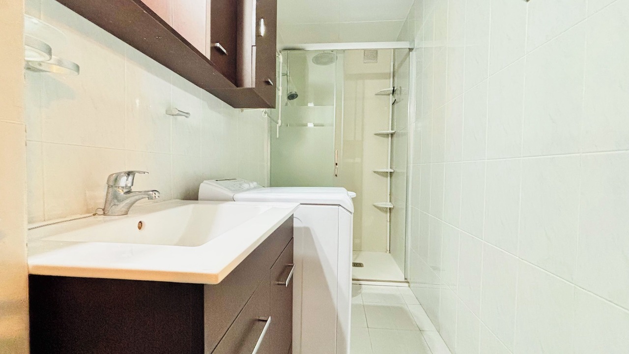 Photo of Bathroom in Roses Town Center