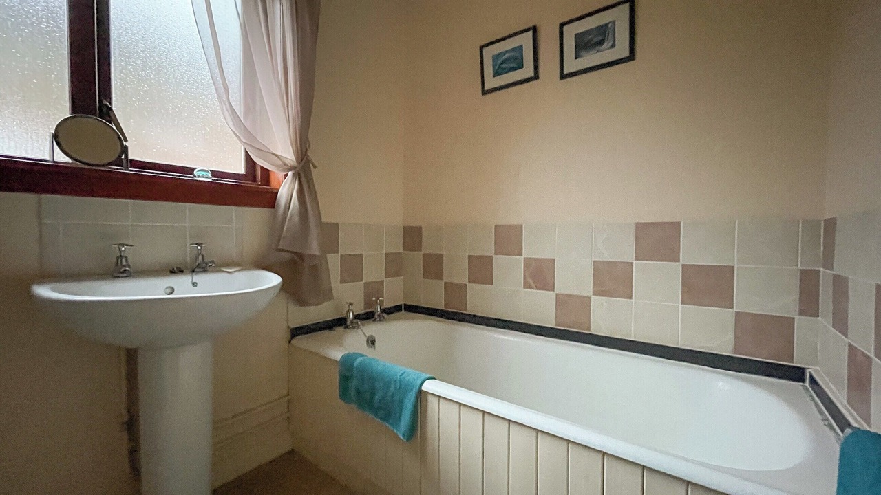 Photo of Bathroom in Badcall