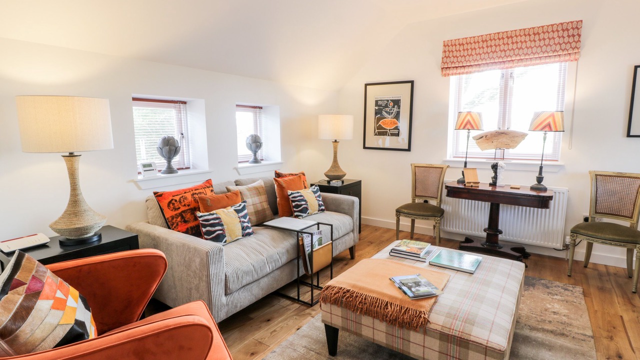 Photo of Livingroom in Newton
