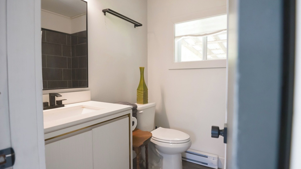 Photo of Bathroom in Isaacs Glen