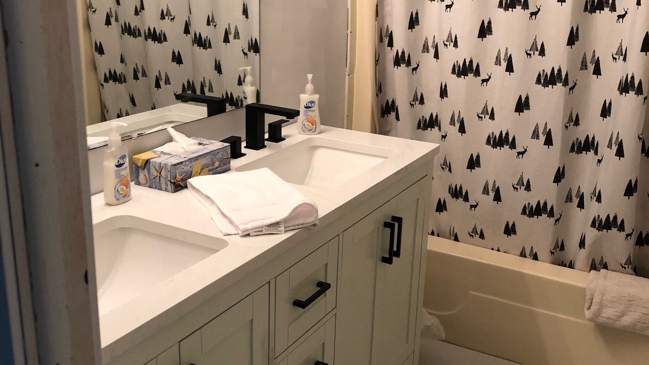 Photo of Bathroom in Bobcaygeon