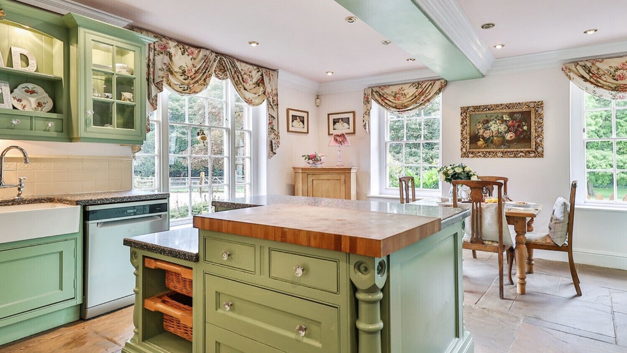 Photo of Kitchen in Alkborough