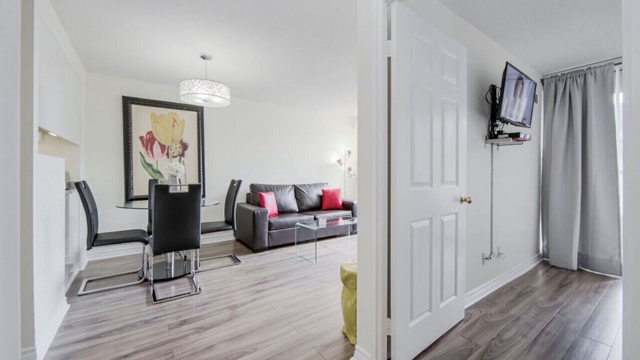 Photo of Livingroom in Bay Cloverhill