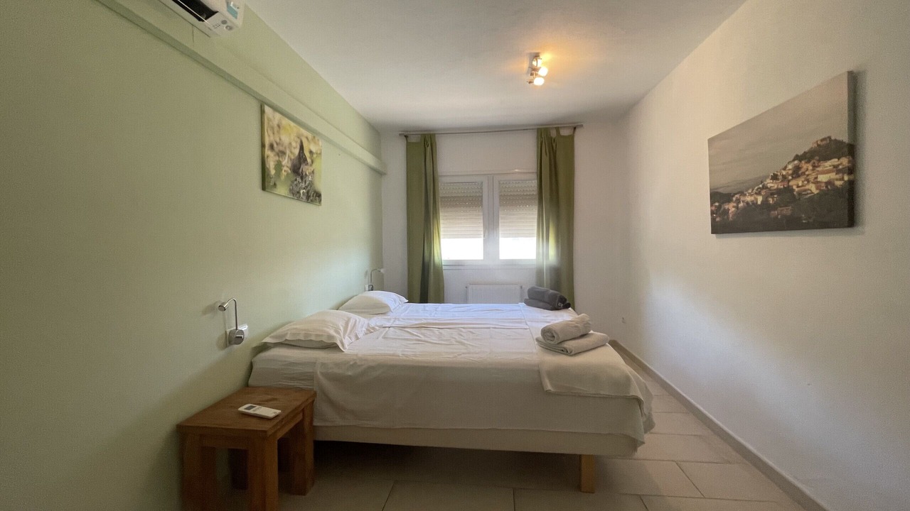 Photo of Bedroom in Pals