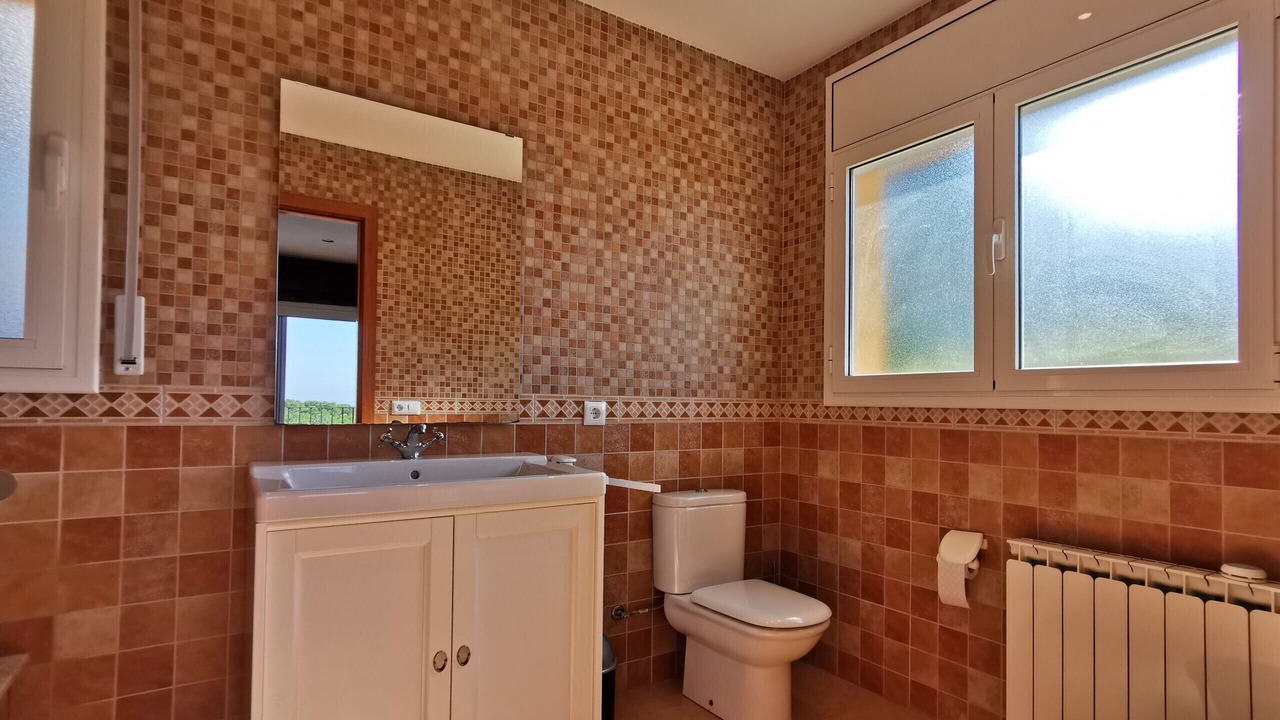 Photo of Bathroom in Pals