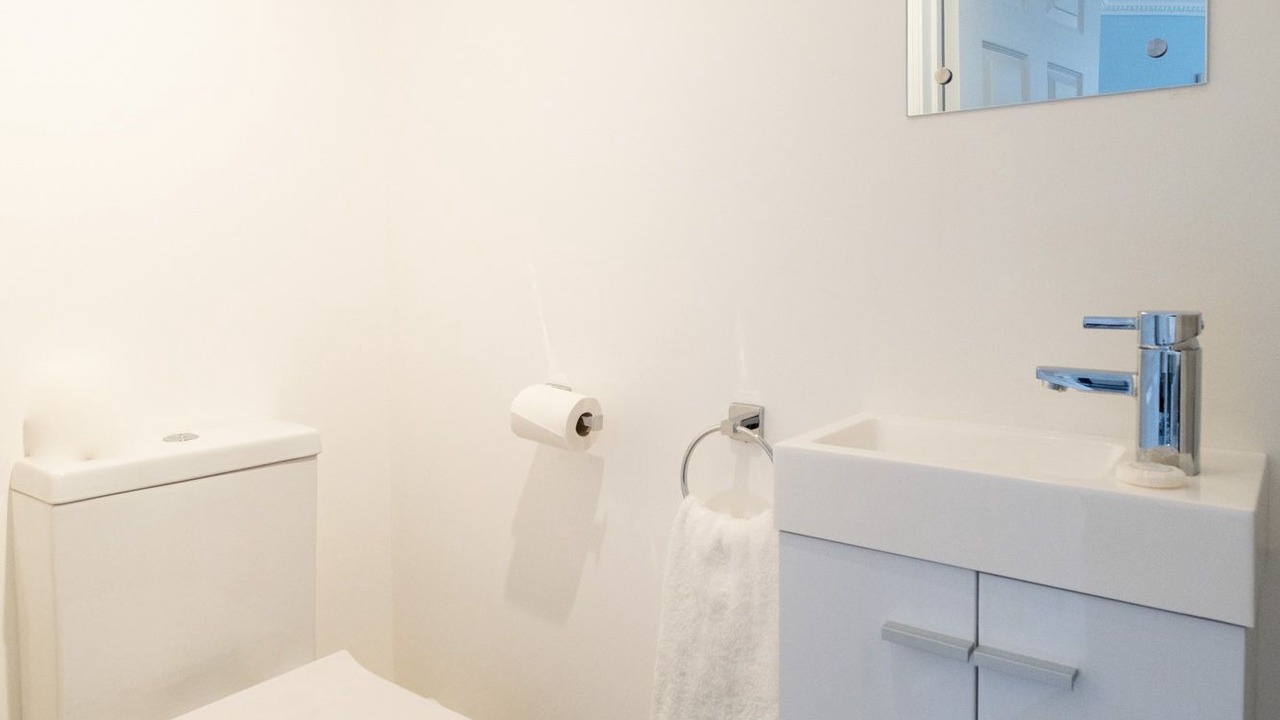 Photo of Bathroom in Aldeburgh