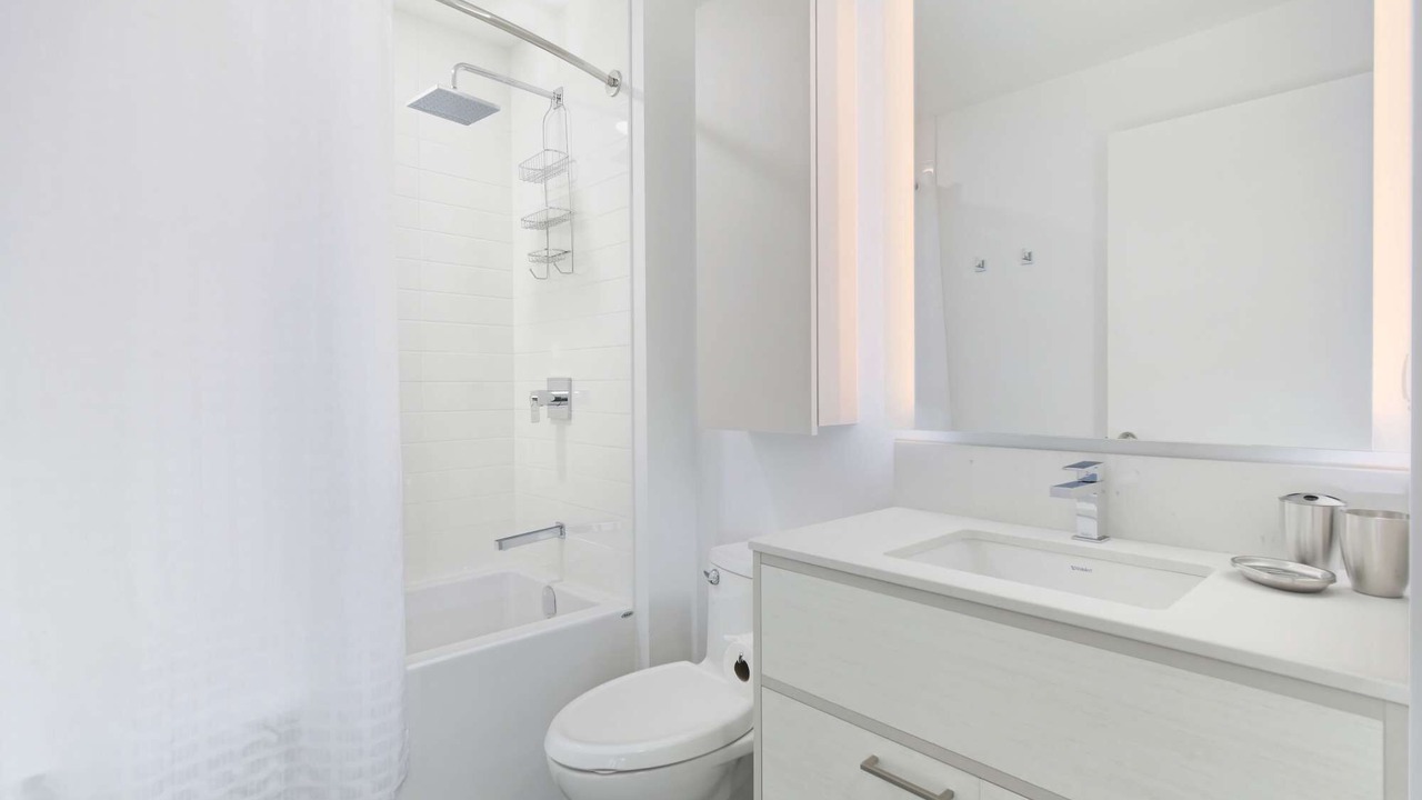 Photo of Bathroom in Bay Street Corridor