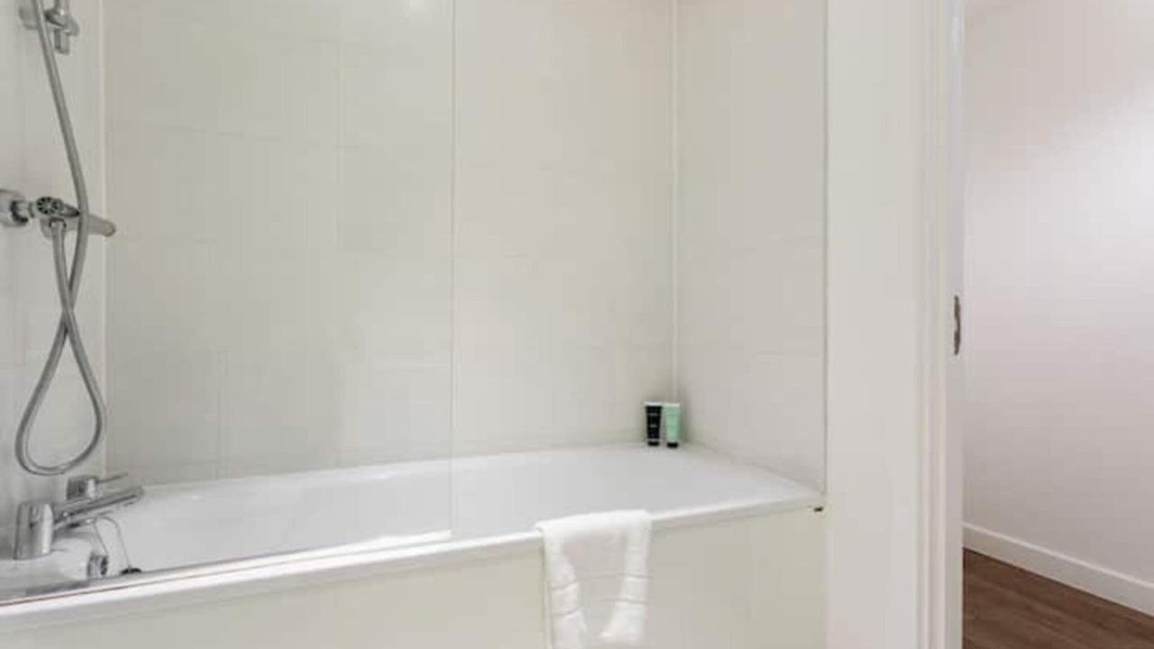 Photo of Bathroom in Lansbury