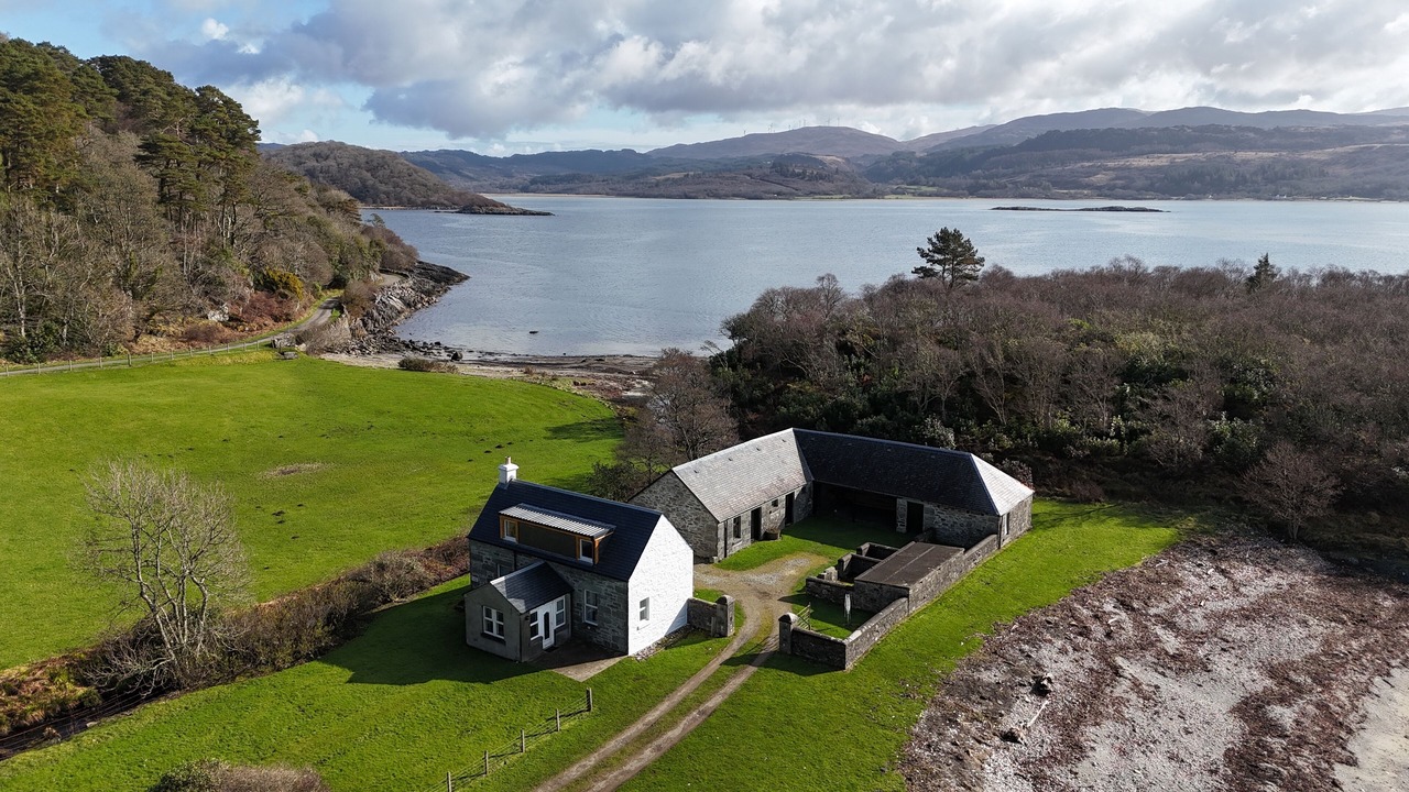 Photo of Others in Lochgilphead