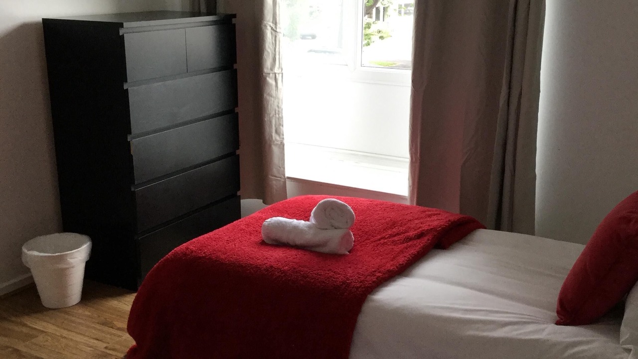 Photo of Bedroom in Basildon