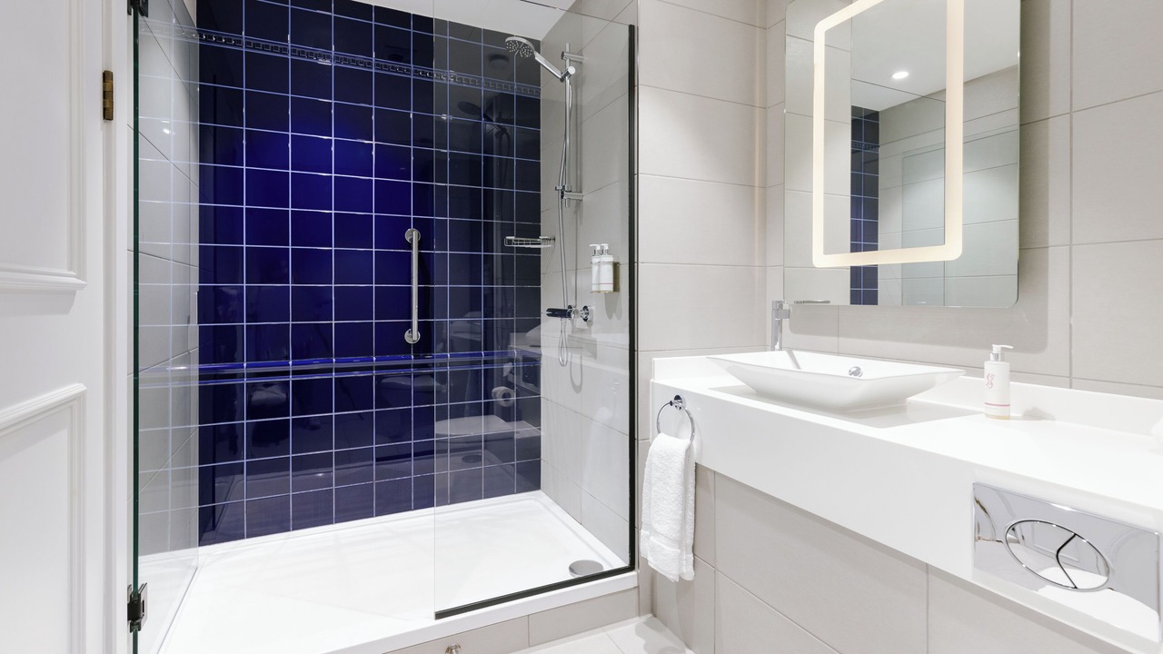 Photo of Bathroom in City Centre Glasgow