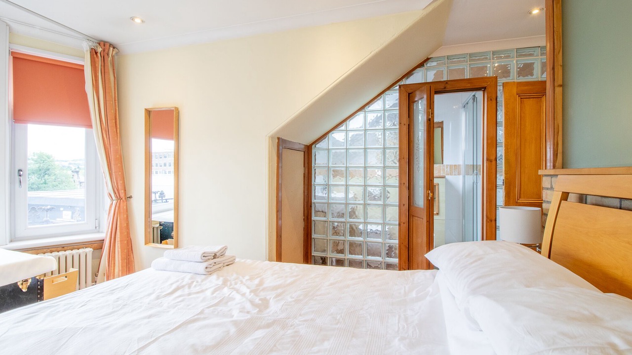 Photo of Bedroom in Hamilton