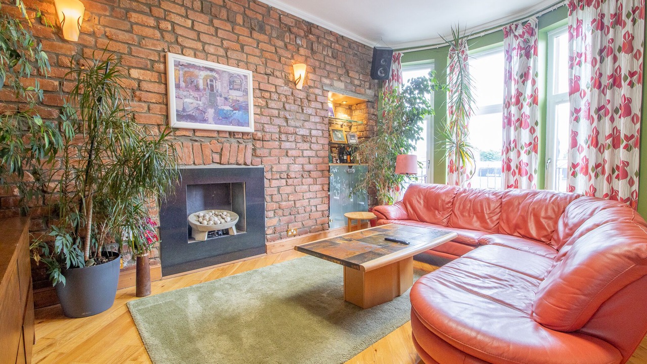 Photo of Livingroom in Hamilton