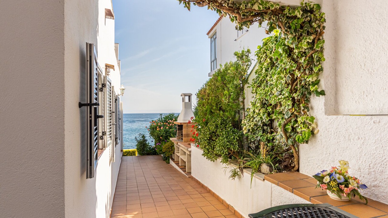 Photo of Patio Balcony in Llanca