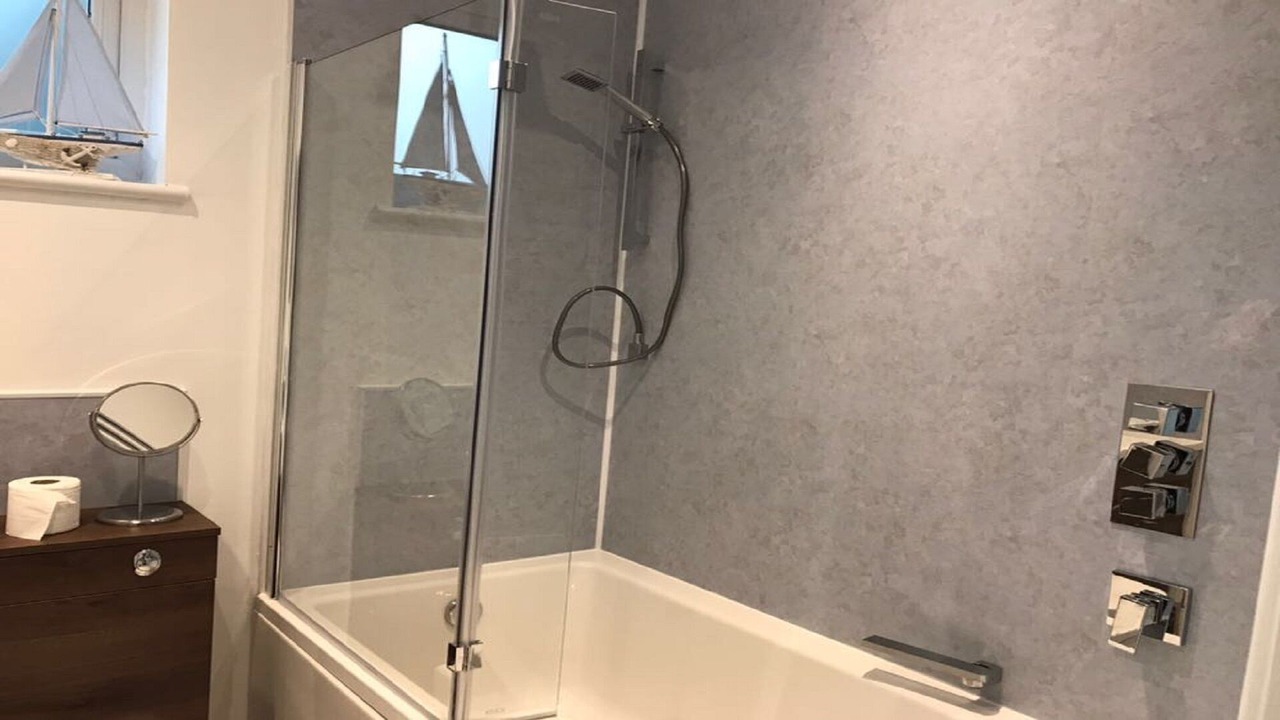 Photo of Bathroom in Arden
