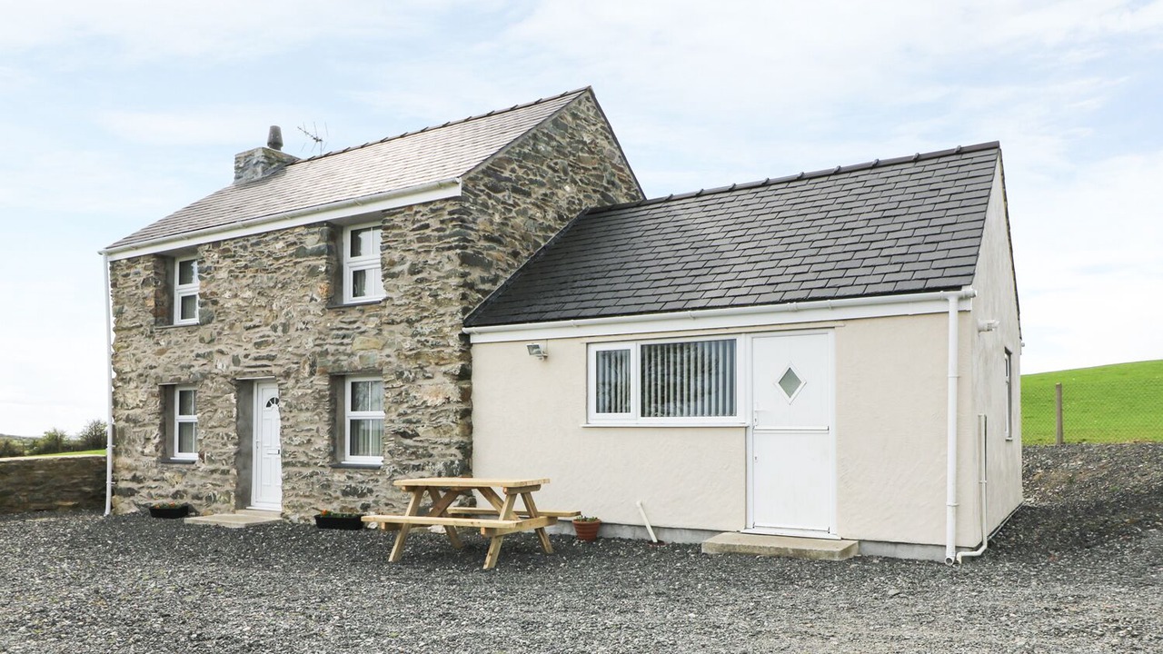 Photo of Outdoor in Caergeiliog