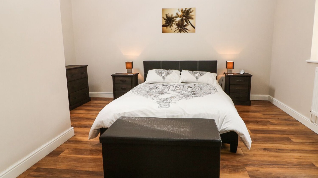 Photo of Bedroom in Caergeiliog