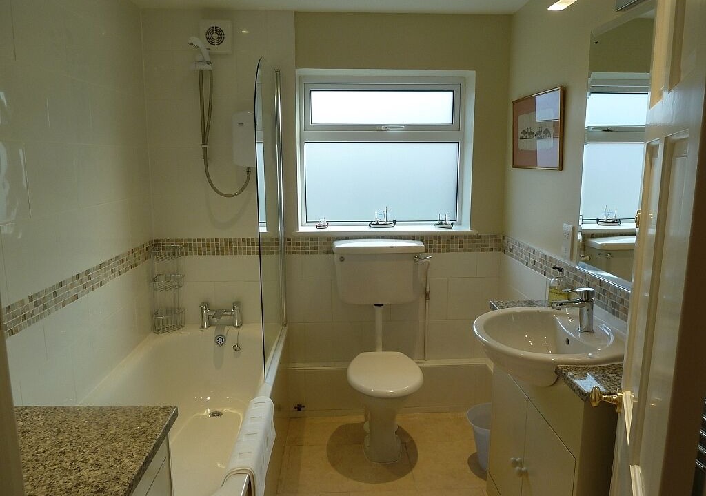 Photo of Bathroom in Aldeburgh