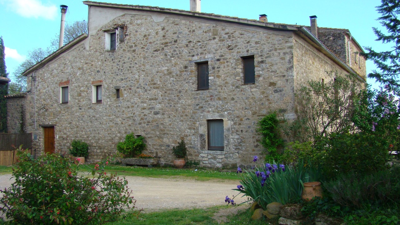 Photo of Outdoor in Maia de Montcal