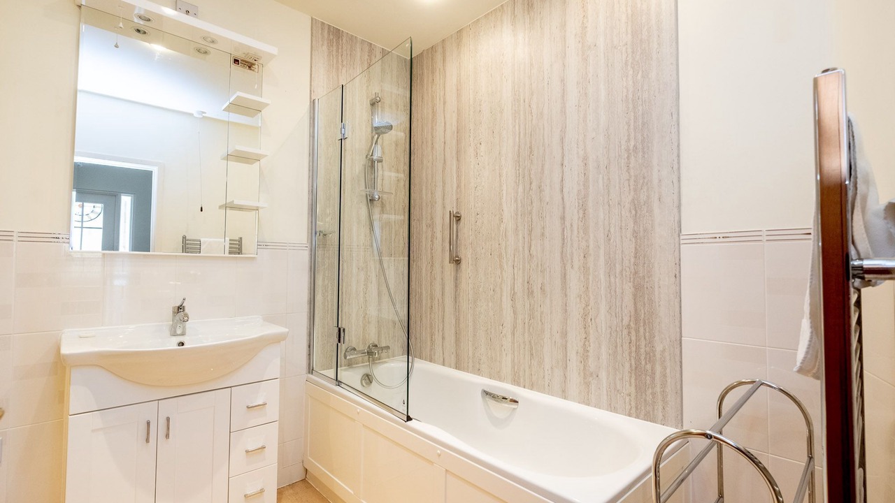 Photo of Bathroom in Thorpeness