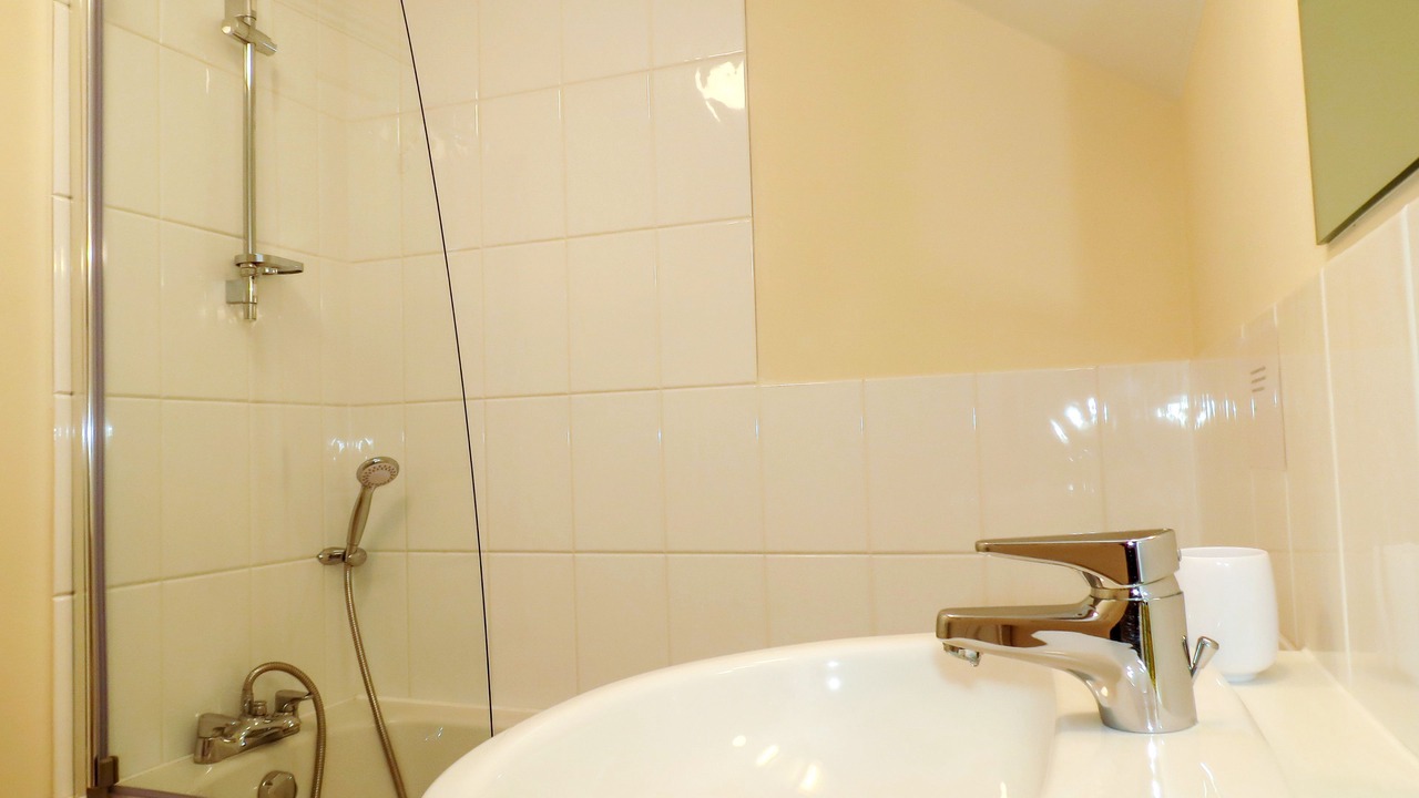 Photo of Bathroom in Saxmundham