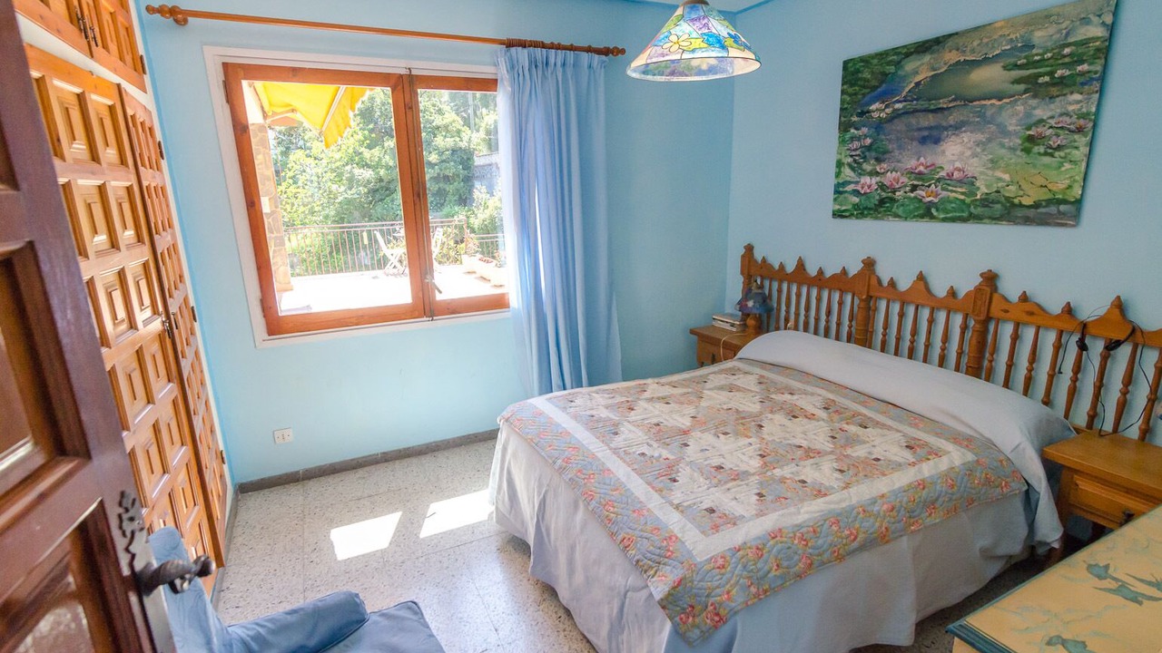 Photo of Bedroom in Mont Barbat
