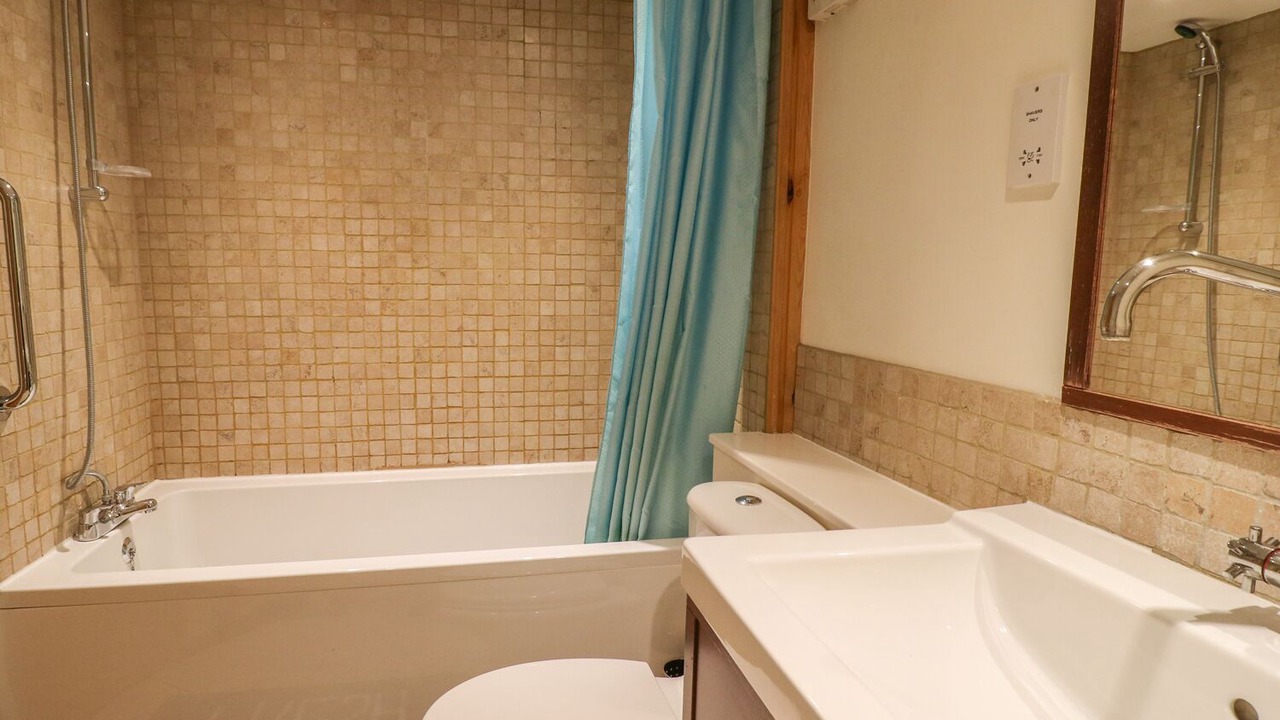Photo of Bathroom in Gainsborough
