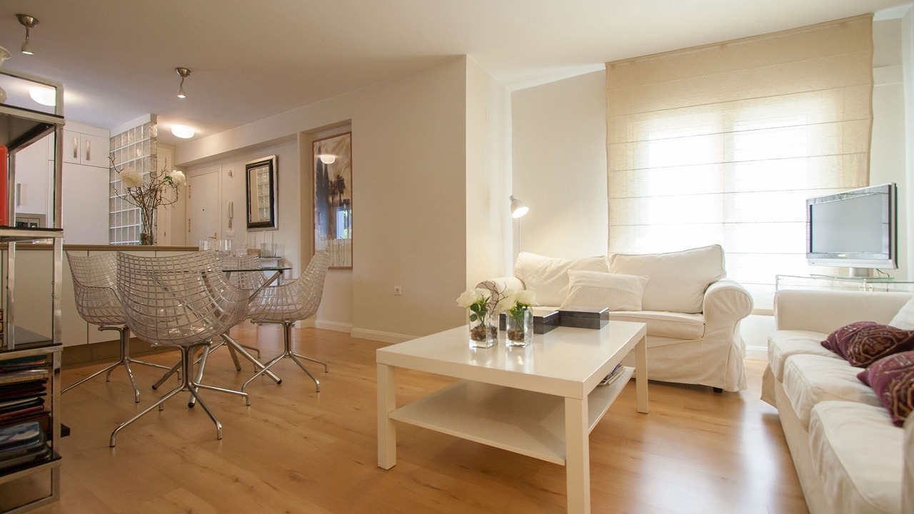 Photo of Livingroom in Alameda
