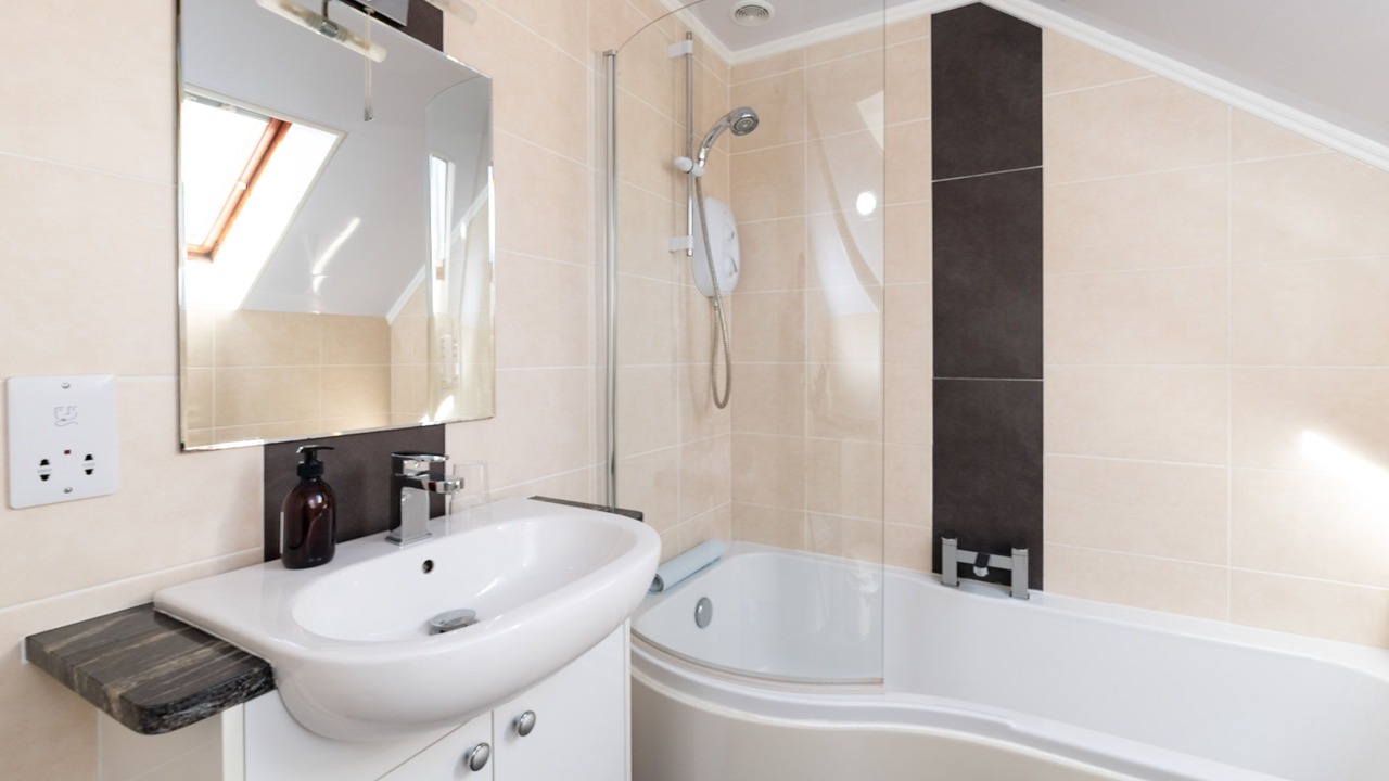 Photo of Bathroom in Slate Islands