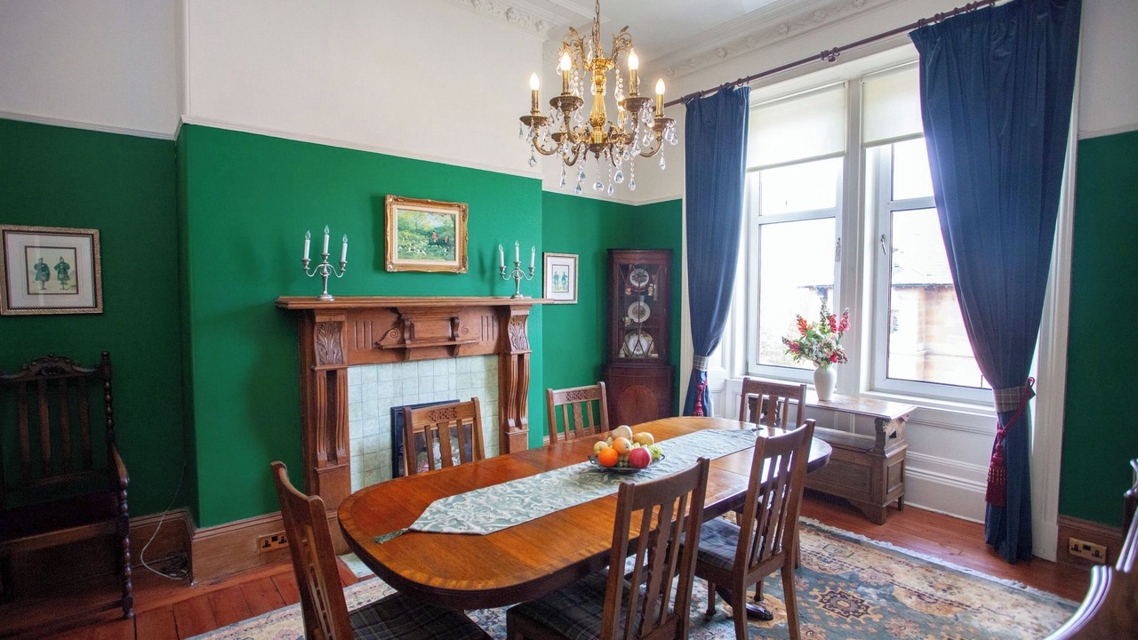 Photo of Livingroom in Dowanhill