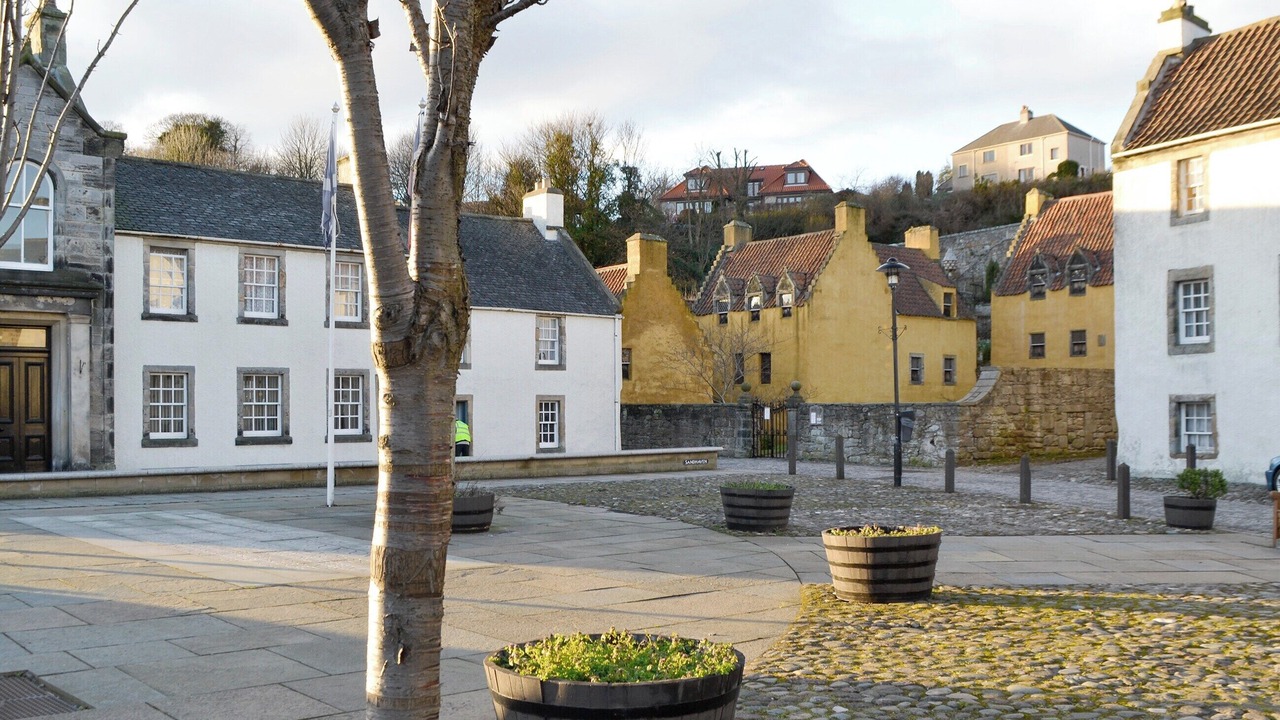 Photo of Others in Airth