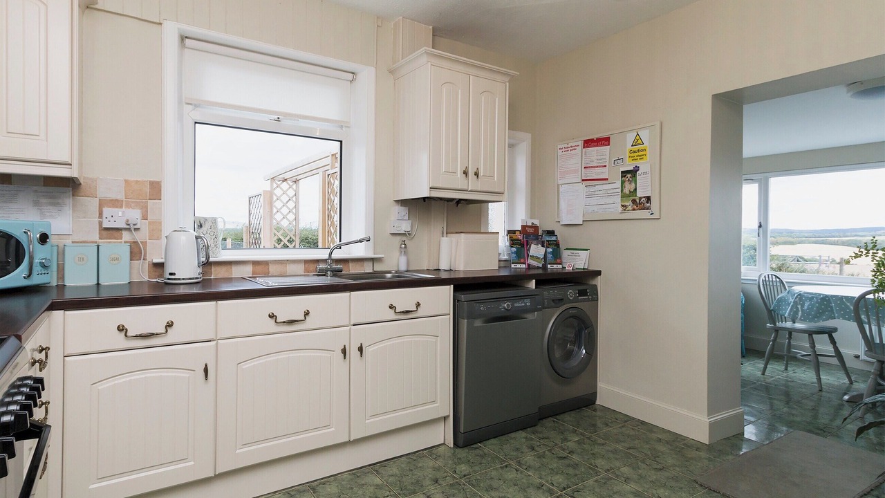 Photo of Bedroom in Airth