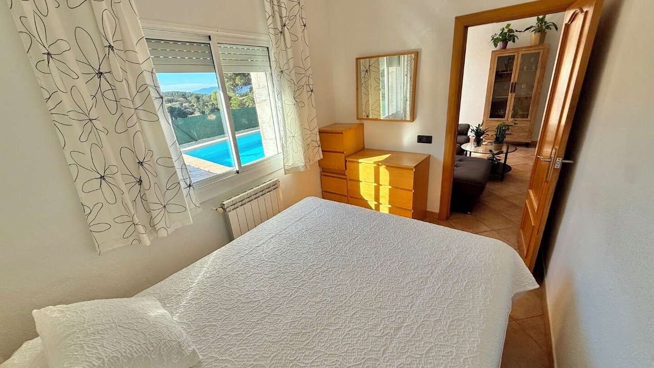 Photo of Bedroom in Mont Barbat