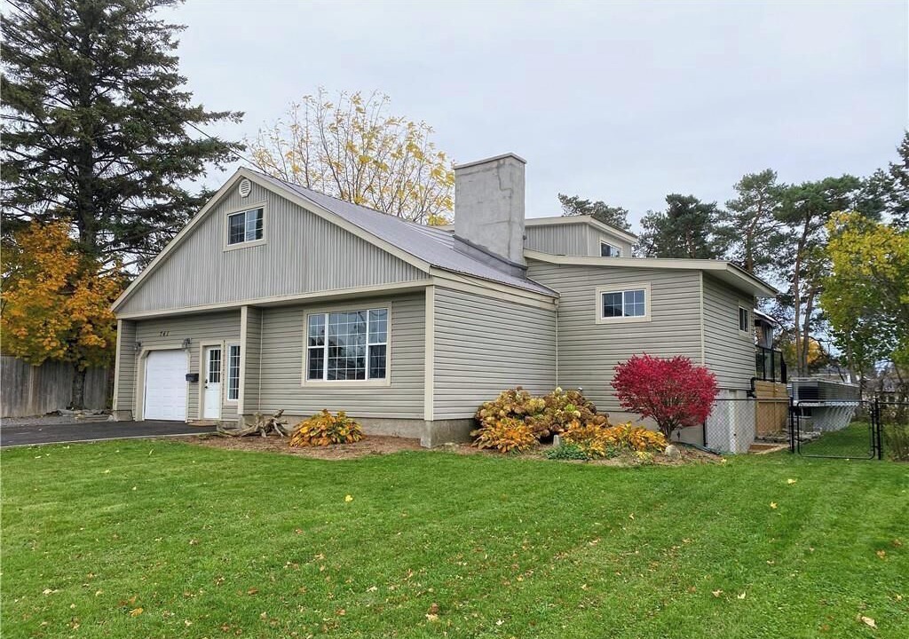 Photo of Outdoor in Amherstview