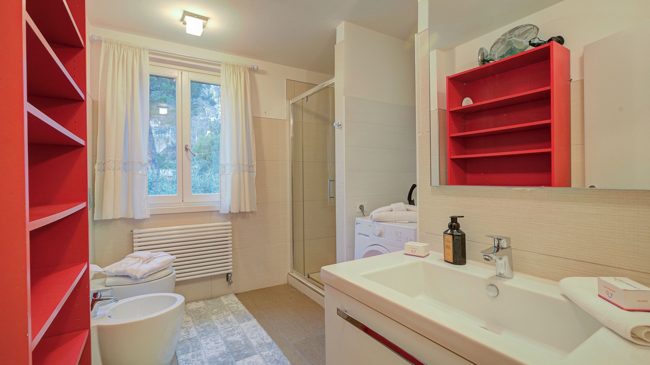 Photo of Bathroom in Arco