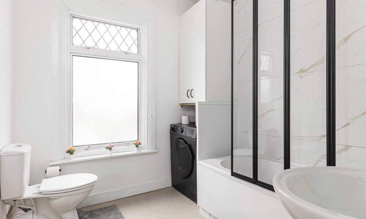 Photo of Bathroom in Seven Kings