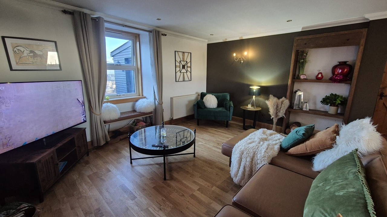 Photo of Livingroom in Paisley