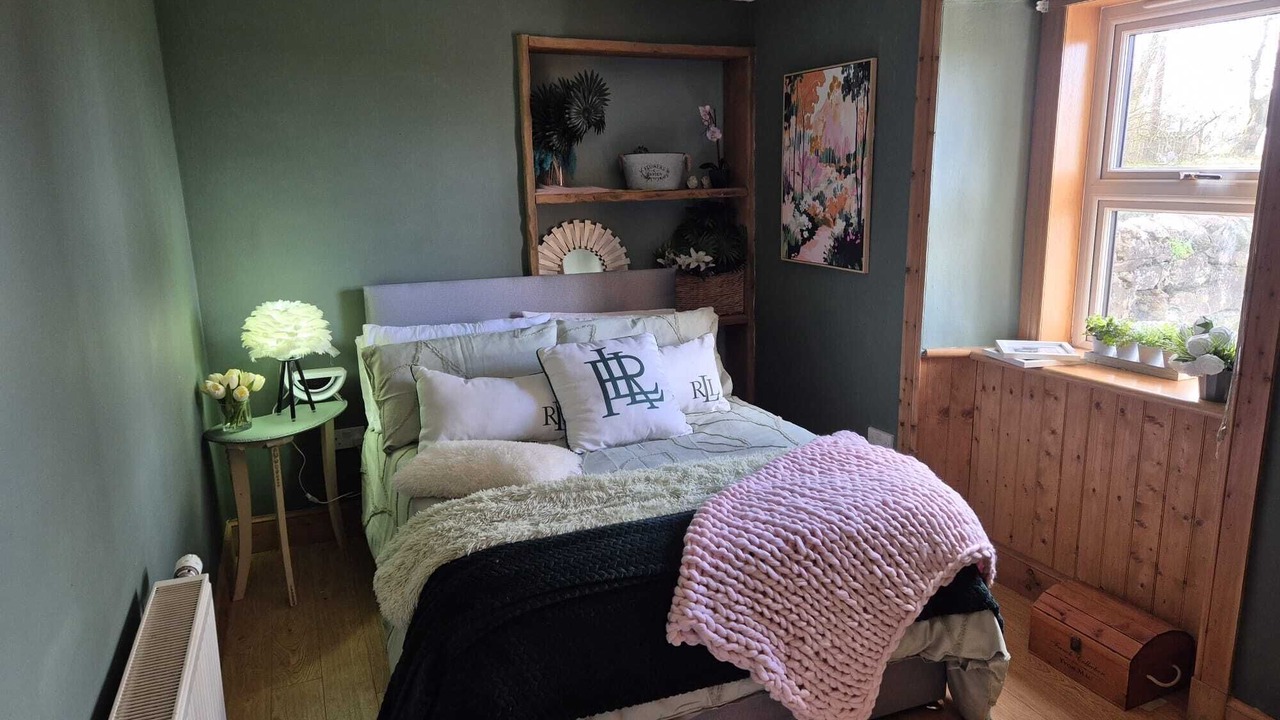 Photo of Bedroom in Paisley