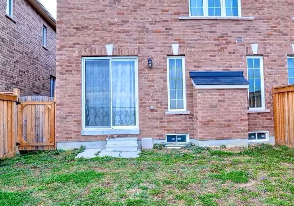 Photo of Outdoor in Brampton