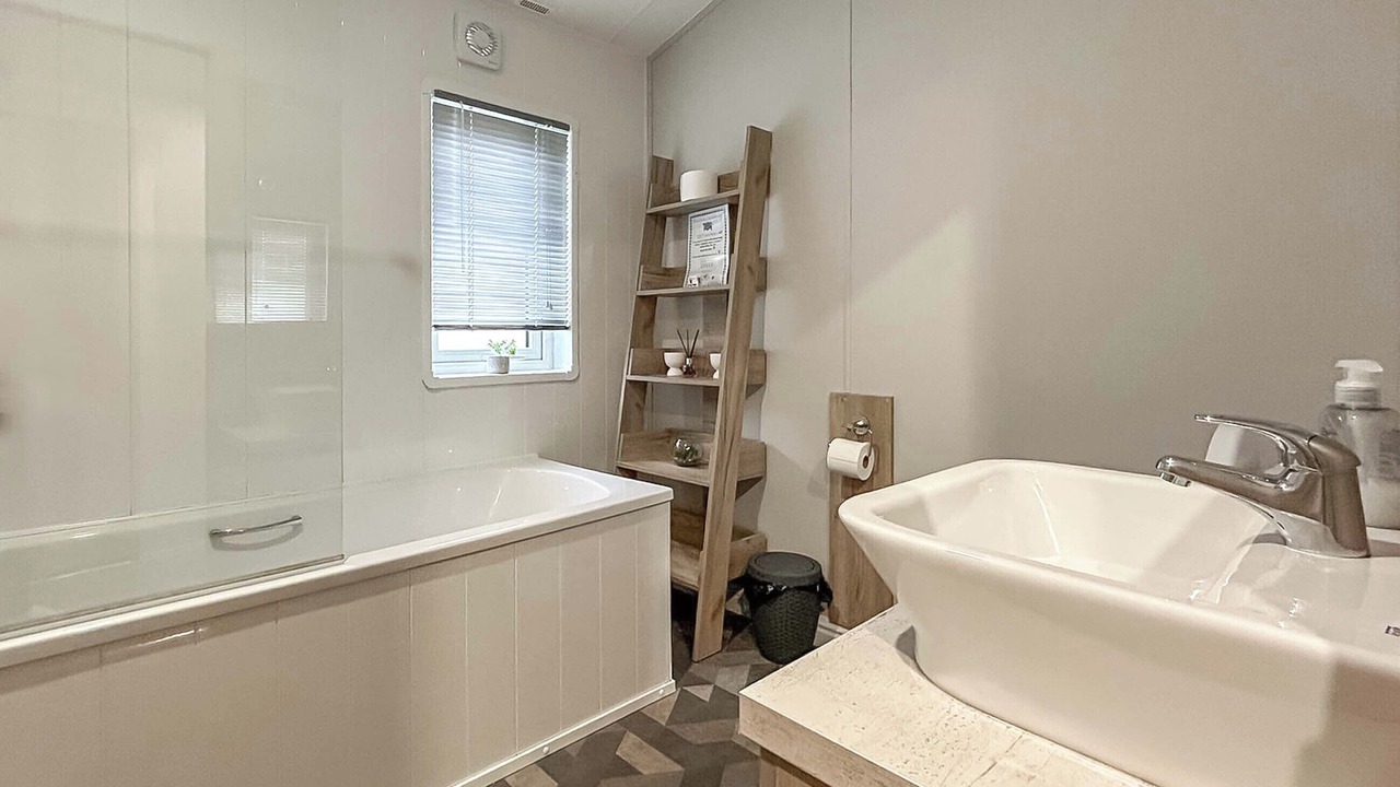 Photo of Bathroom in Wemyss Bay