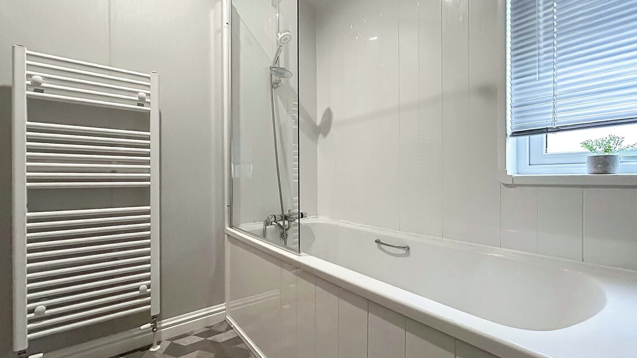 Photo of Bathroom in Wemyss Bay