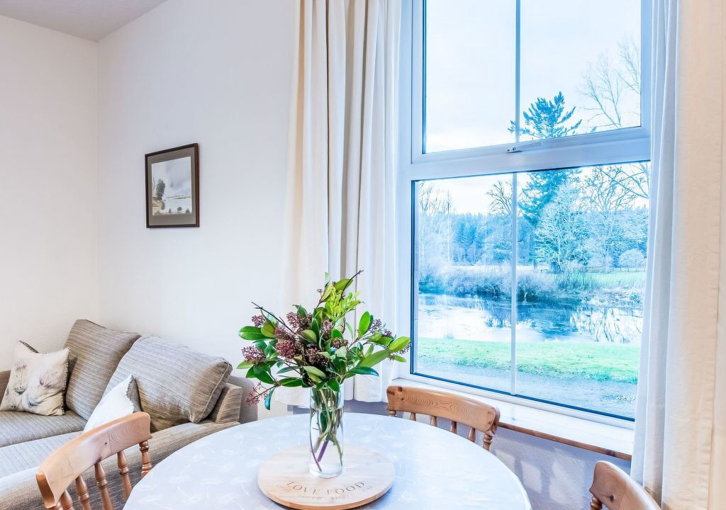 Photo of Livingroom in Glen Urquhart