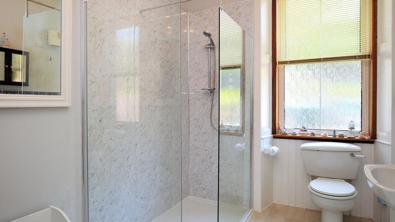 Photo of Bathroom in Ardrishaig