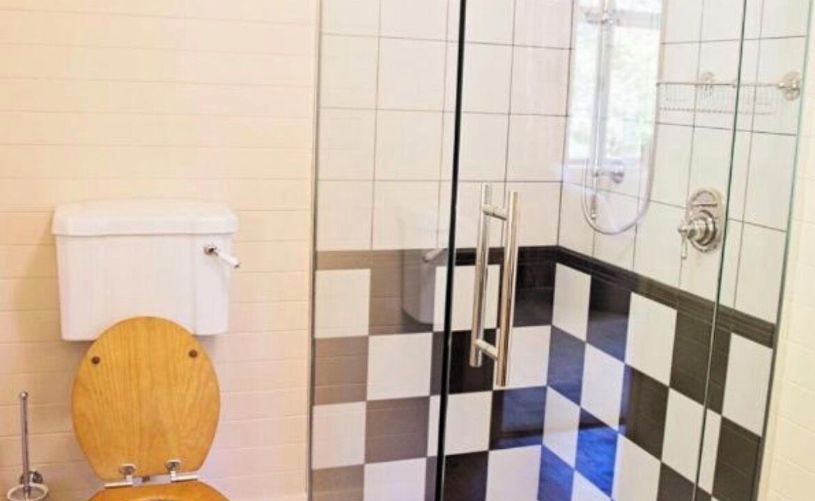 Photo of Bathroom in Ferniehurst