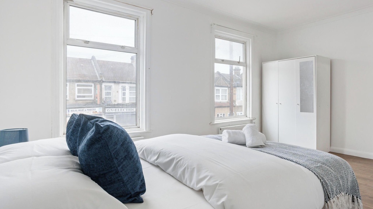 Photo of Bedroom in Green Street East