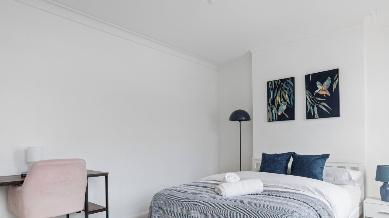 Photo of Bedroom in Green Street East