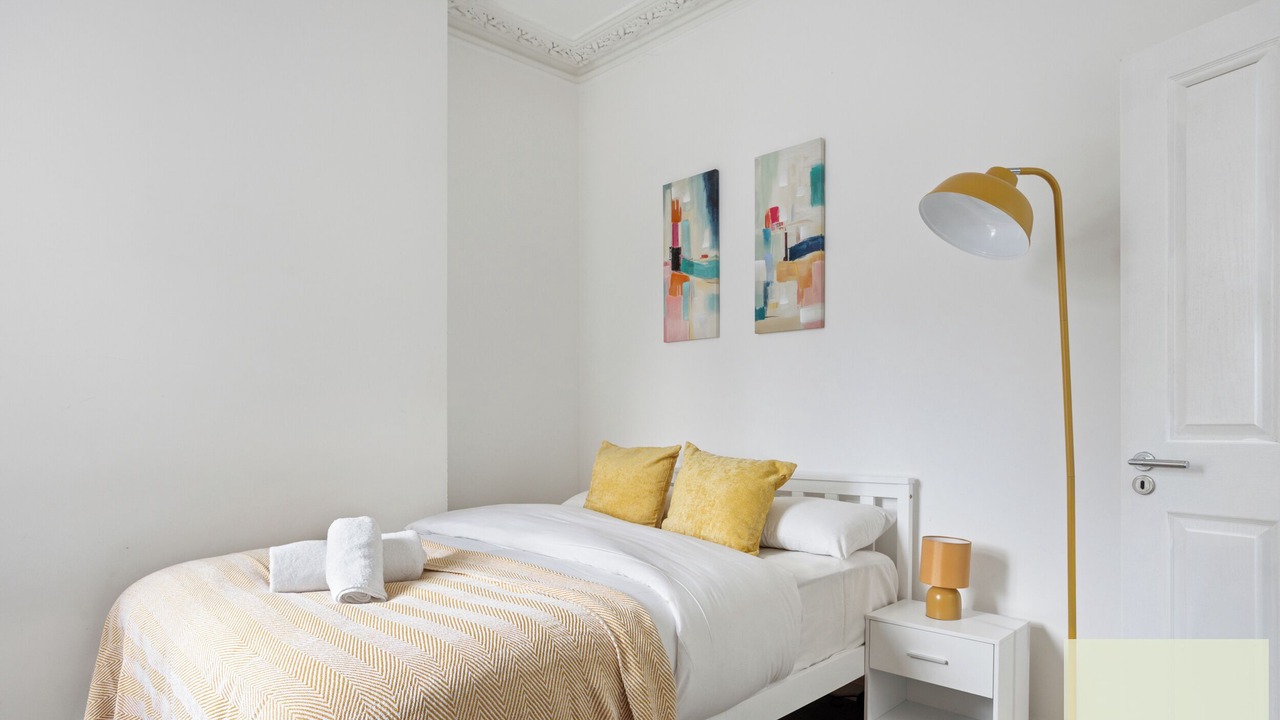 Photo of Bedroom in Green Street East