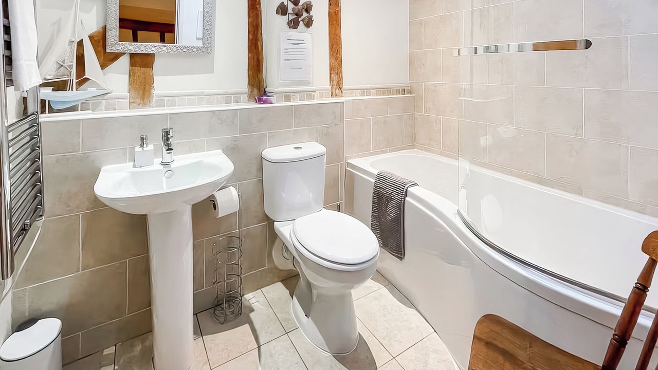 Photo of Bathroom in Hethel