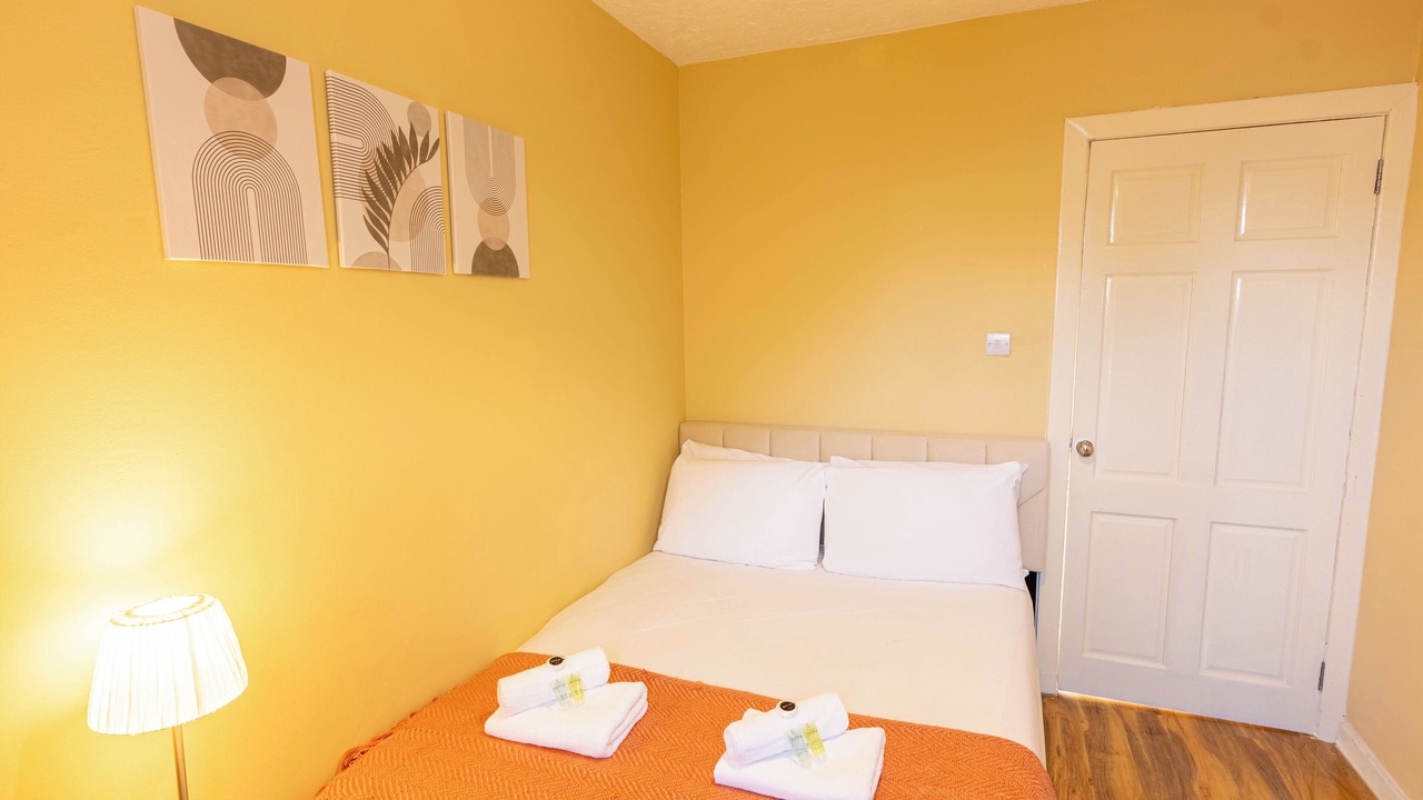 Photo of Bedroom in Paisley