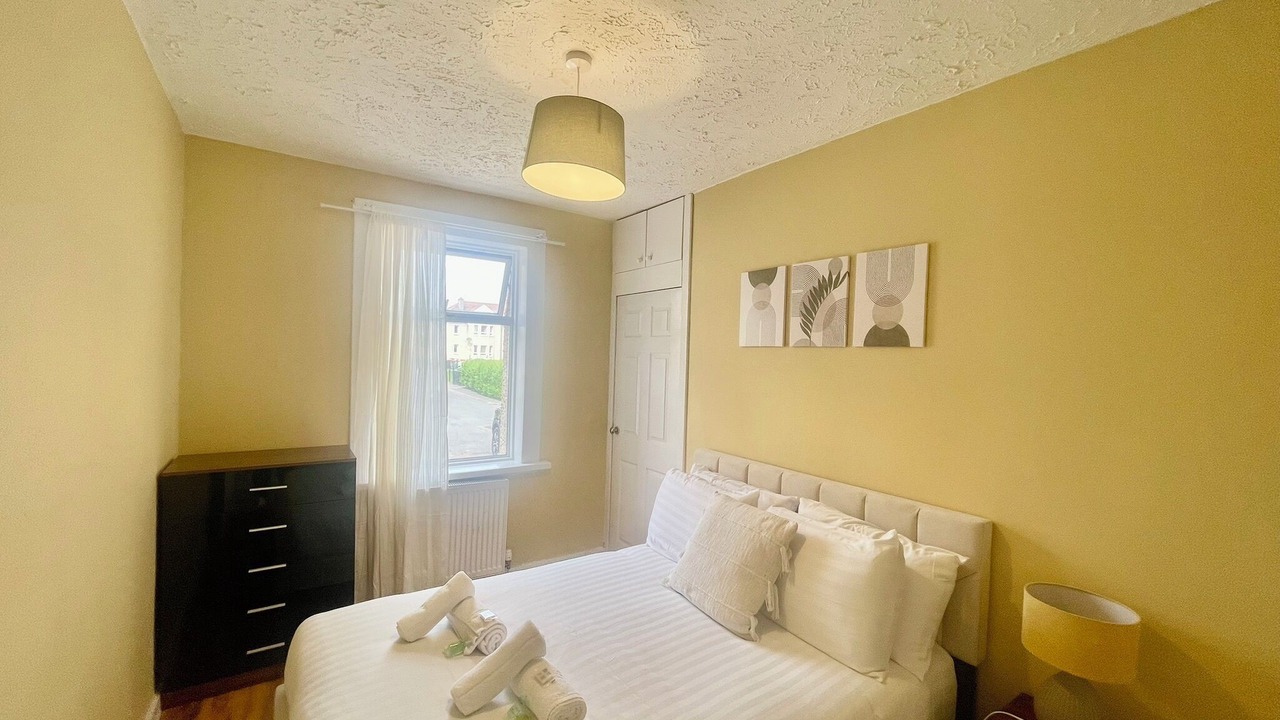 Photo of Bedroom in Paisley